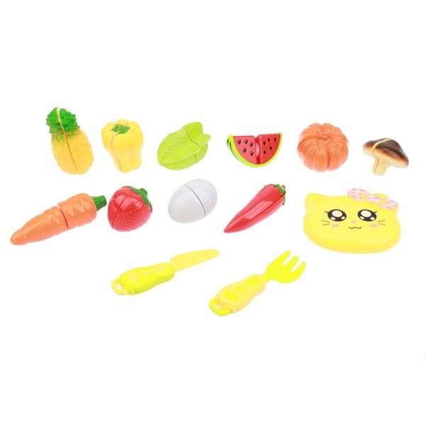 Frutta e verdura in sacchetto e coltello pronti per il taglio