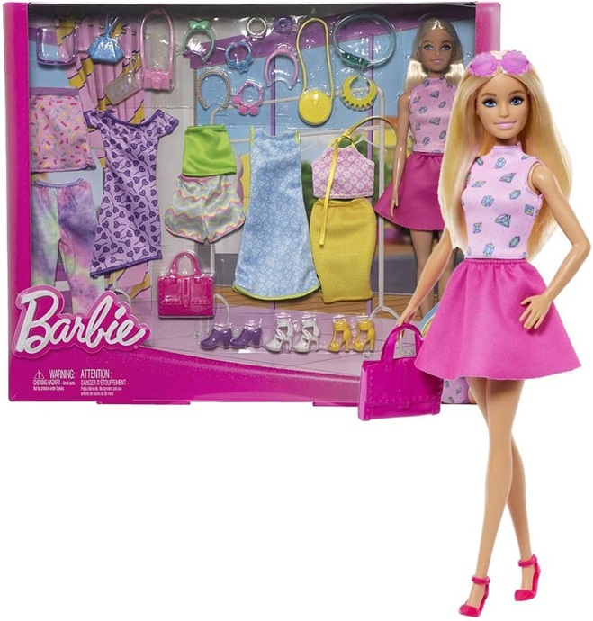 Barbie con set guardaroba Vestiti HKB07