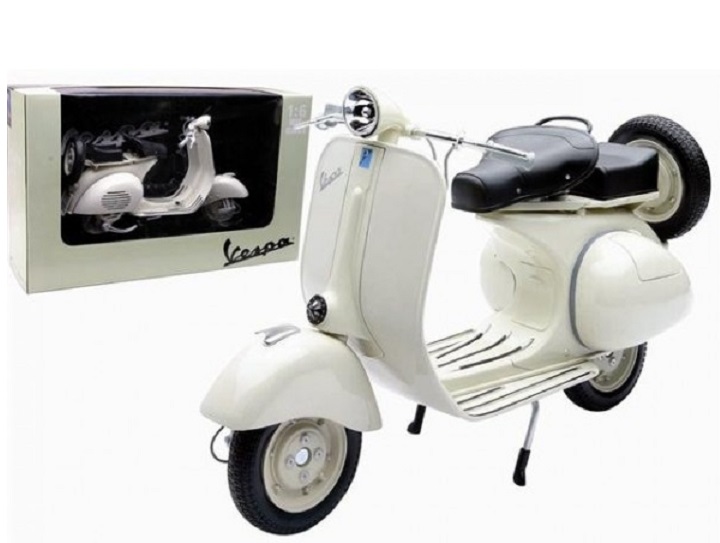 New Ray  49273 – Vespa 150 VL 1 T Colore avorio Scala 1:6
